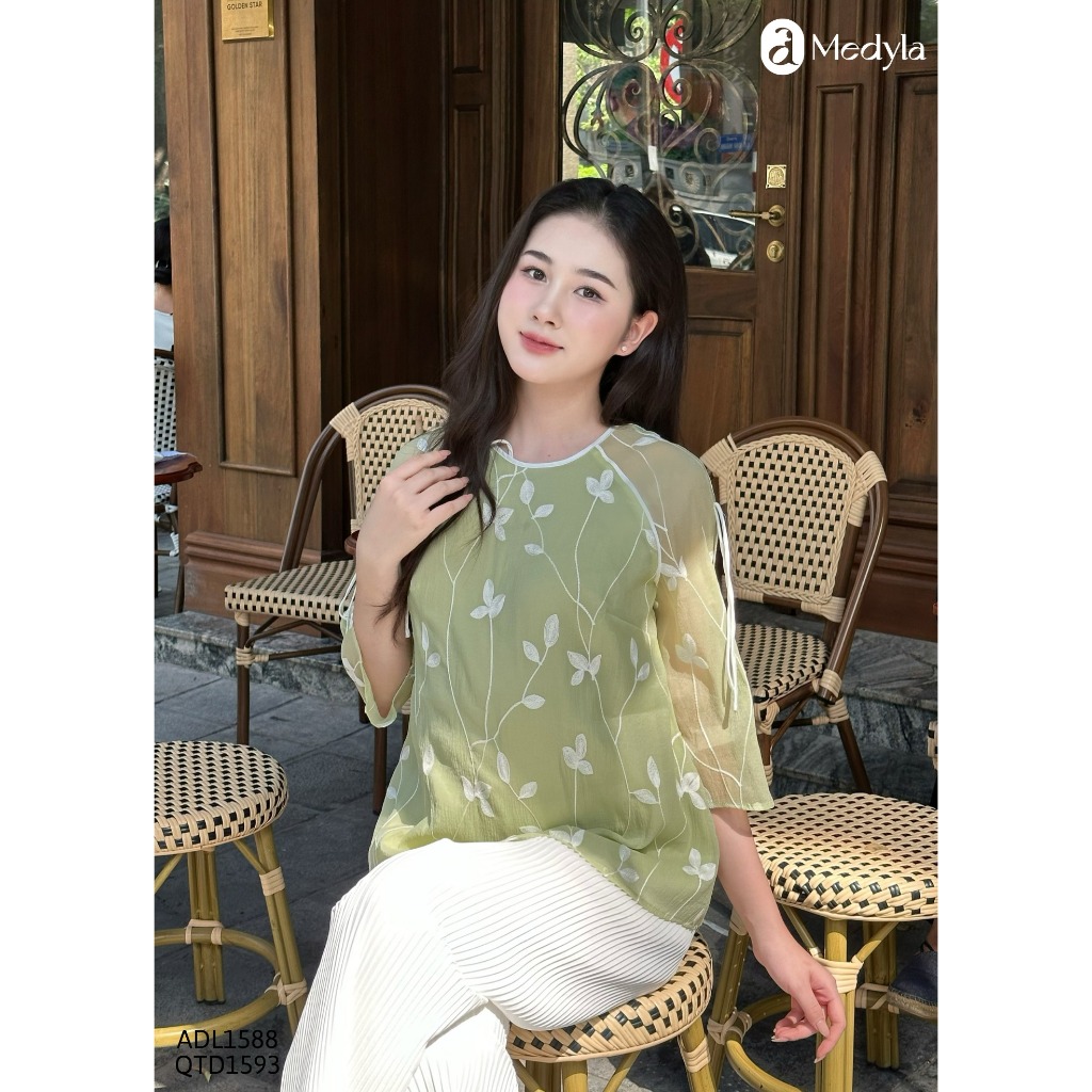 MEDYLA - Áo bầu cách tân tơ thêu xanh cốm cho bầu đi chơi du lịch - ADL1588