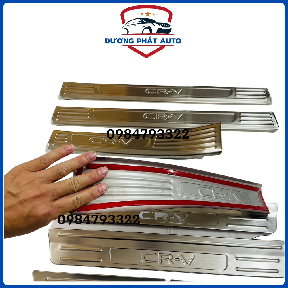 Ốp bậc cửa, Nẹp bước chân trong ngoài xe Honda CRV đời cuối 2023-2024 chất liệu Inox cao cấp