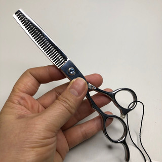 Kéo cắt tóc KAI - 05 (Dành cho người cắt tóc tay trái)