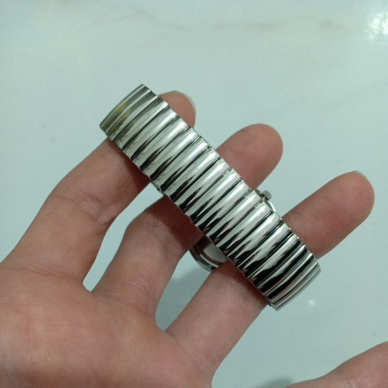 Đồng hồ si nam hiệu VITAROSO dây chun màu bạc độ mới cao 90% phù hợp nam tay vừa và nhỏ