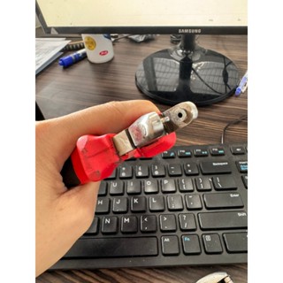 KỀM BẤM MÀNG CHÂN VÀ MÀNG CÁNH ĐÁNH DẤU GÀ