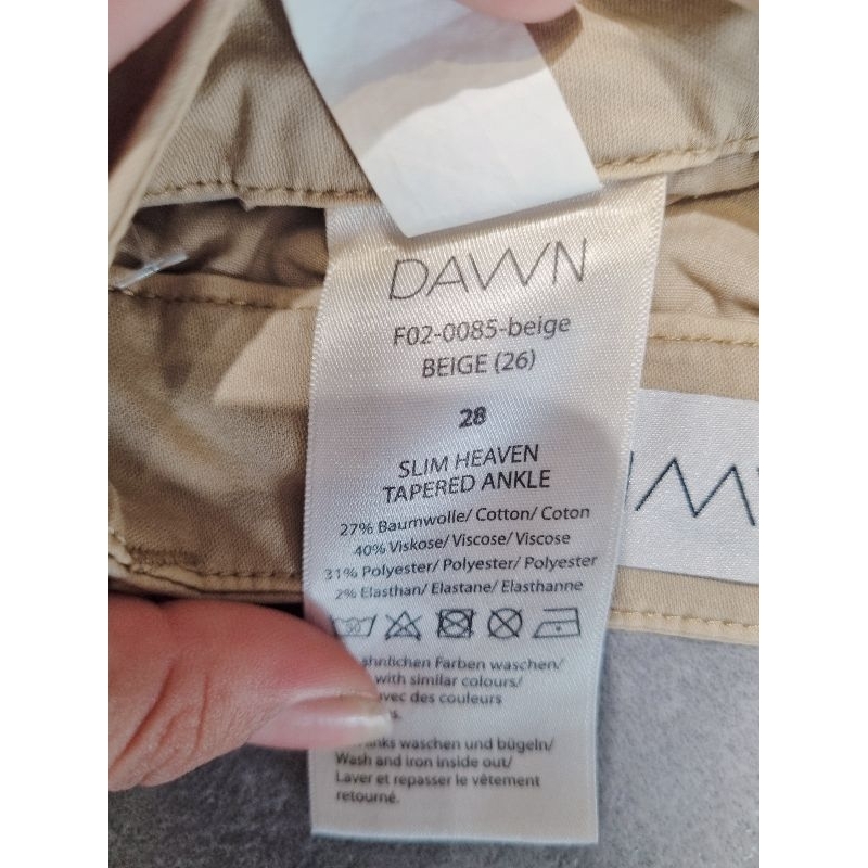 Quần dài kaki nữ Dawn VNXK