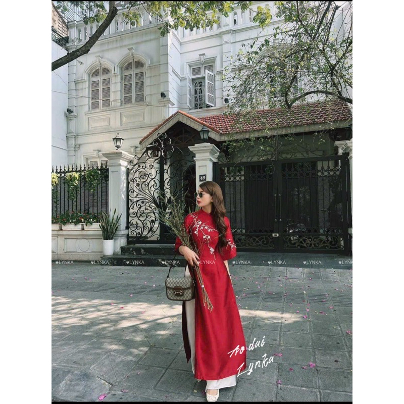 D22-Áo dài cách tân đũi linen suông thêu hoa/ aodailynka88