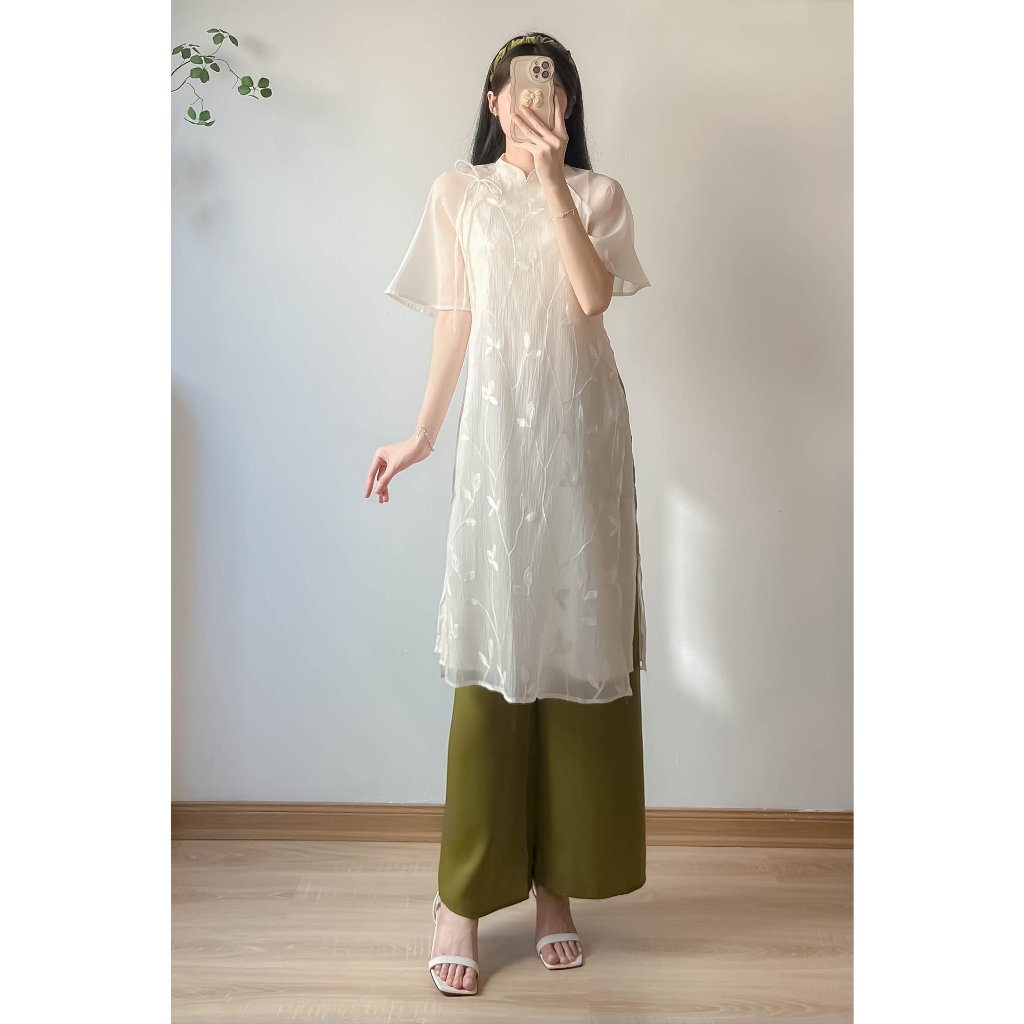 Áo dài thêu kèm bờm tay lỡ Retrostyle - Aodaikembom0238_P13K7