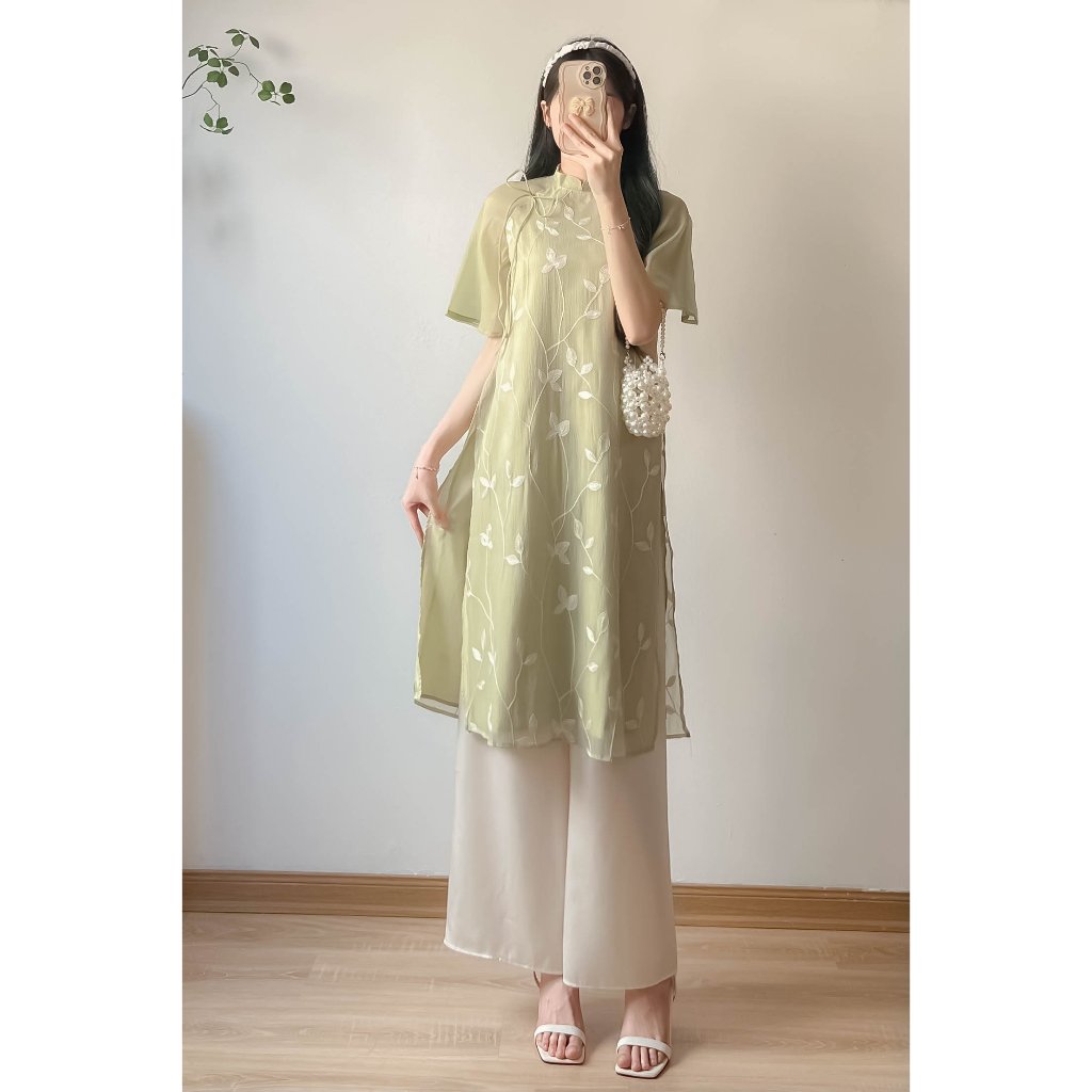 Áo dài thêu kèm bờm tay lỡ Retrostyle - Aodaikembom0238_P13K7