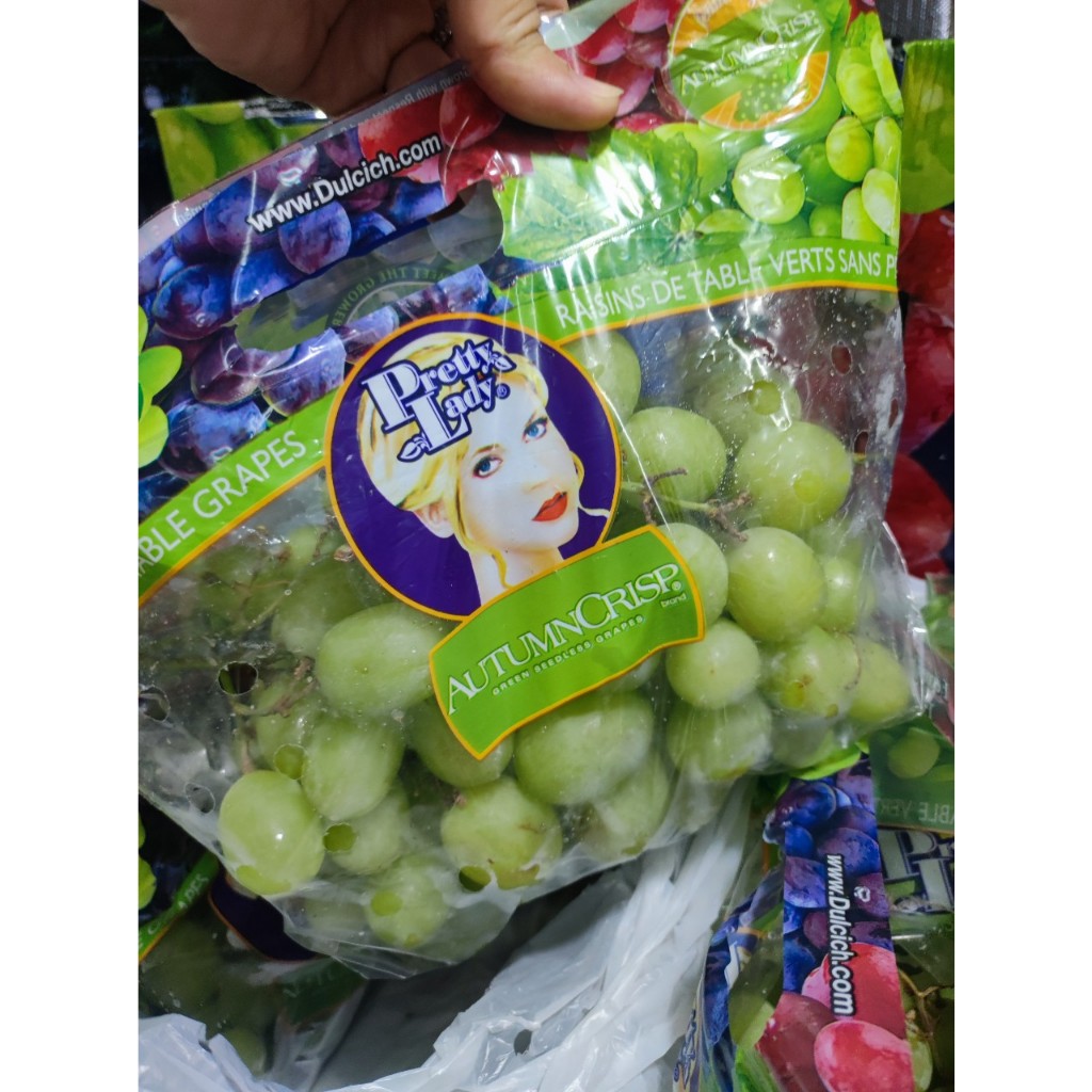 1kg Nho xanh Mỹ da xấu.