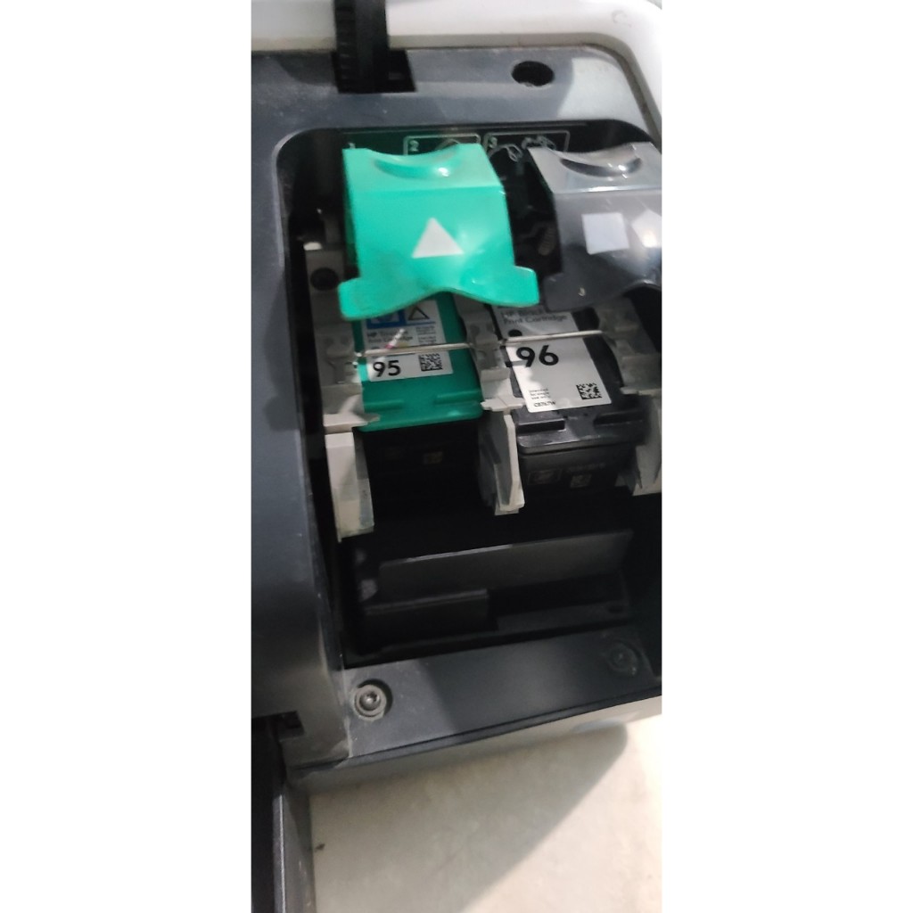 Xác 2 máy in màu HP , model : K7199 khổ A3, bán xác 2 máy