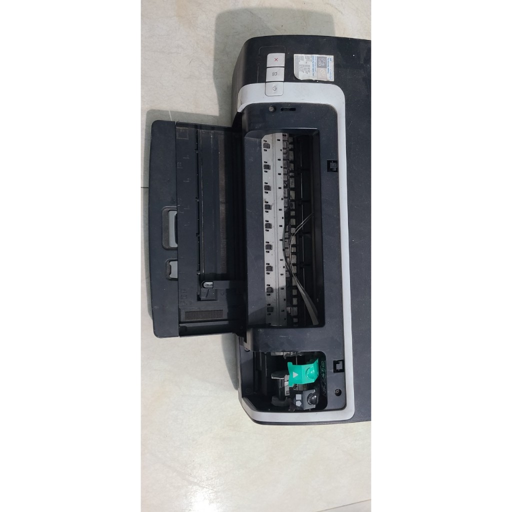 Xác 2 máy in màu HP , model : K7199 khổ A3, bán xác 2 máy