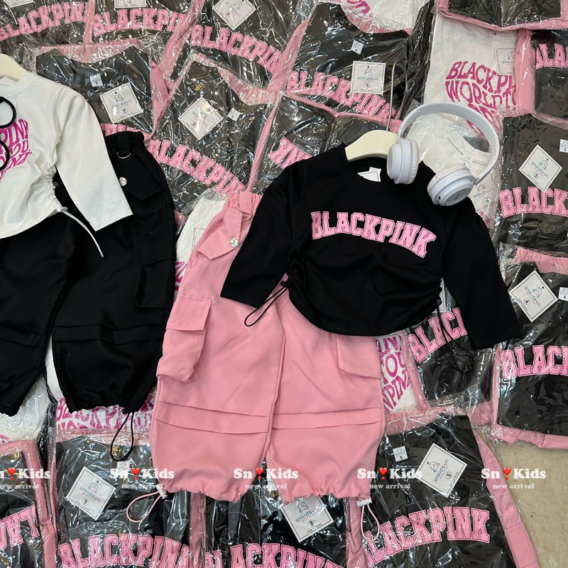 Bộ áo chun rút quần kaki sành điệu cho bé gái