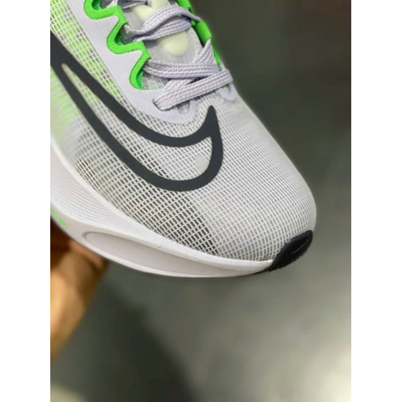 Giày chạy bộ Nike zoom fly 5