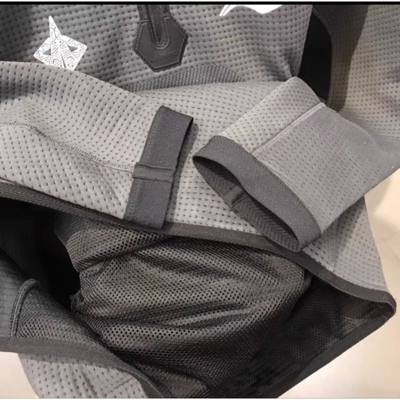 Áo Nỉ có mũ trùm đầu cắt ba chiều ấm áp Li-Ning Butler AWDT