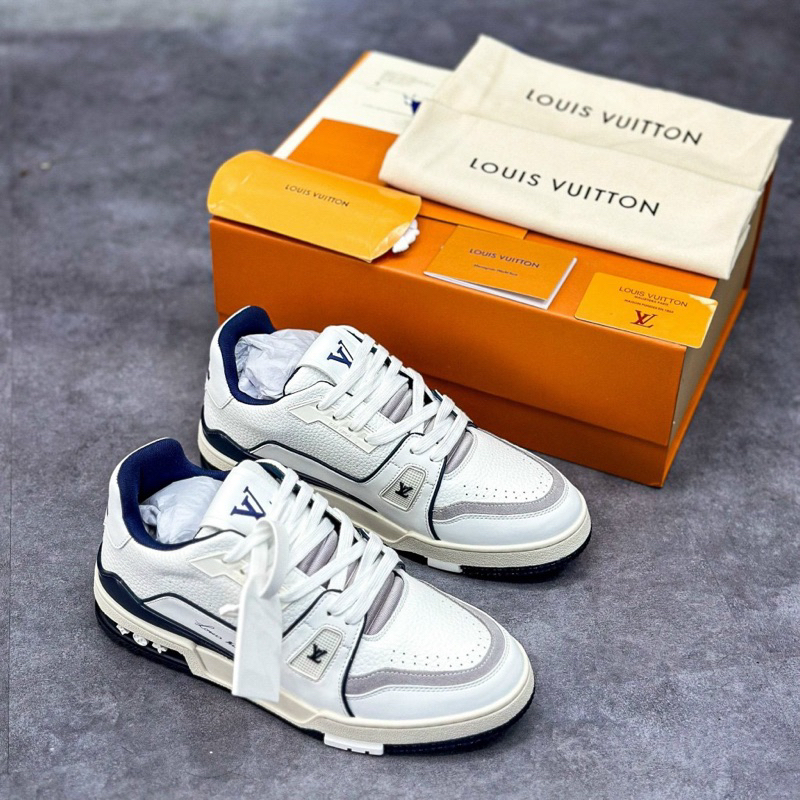 Siêu Phẩm Giày Thể Thao Sneaker L/v Trai.ner #54 Signa.ture Mari.ne Blue Trắng Xanh Cao Cấp Giày lv trainer trắng xanh