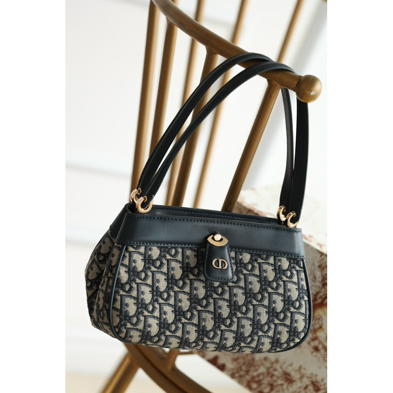 Dior Key 🖤 Bản SP da thật 100%