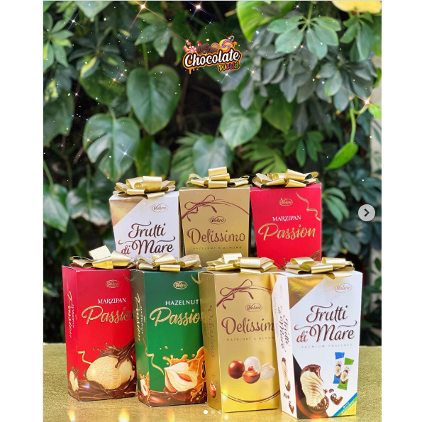 Kẹo Socola Nhân Cherry Hạt Dẻ Vobro Balan 210g Hộp Quà Có Thắt Nơ Quà Tết Sang Trọng