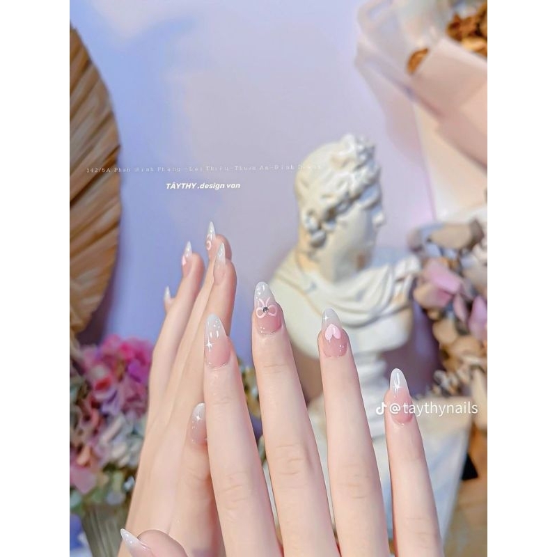Nail box thiết kế trong trẻo- kèm keo