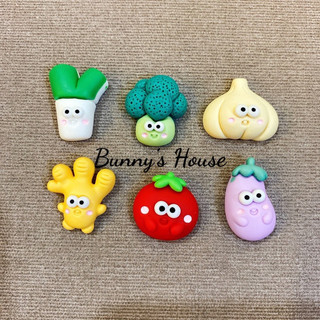 Jibbitz, sticker, charm rau củ trang trí dép sục, dép cross