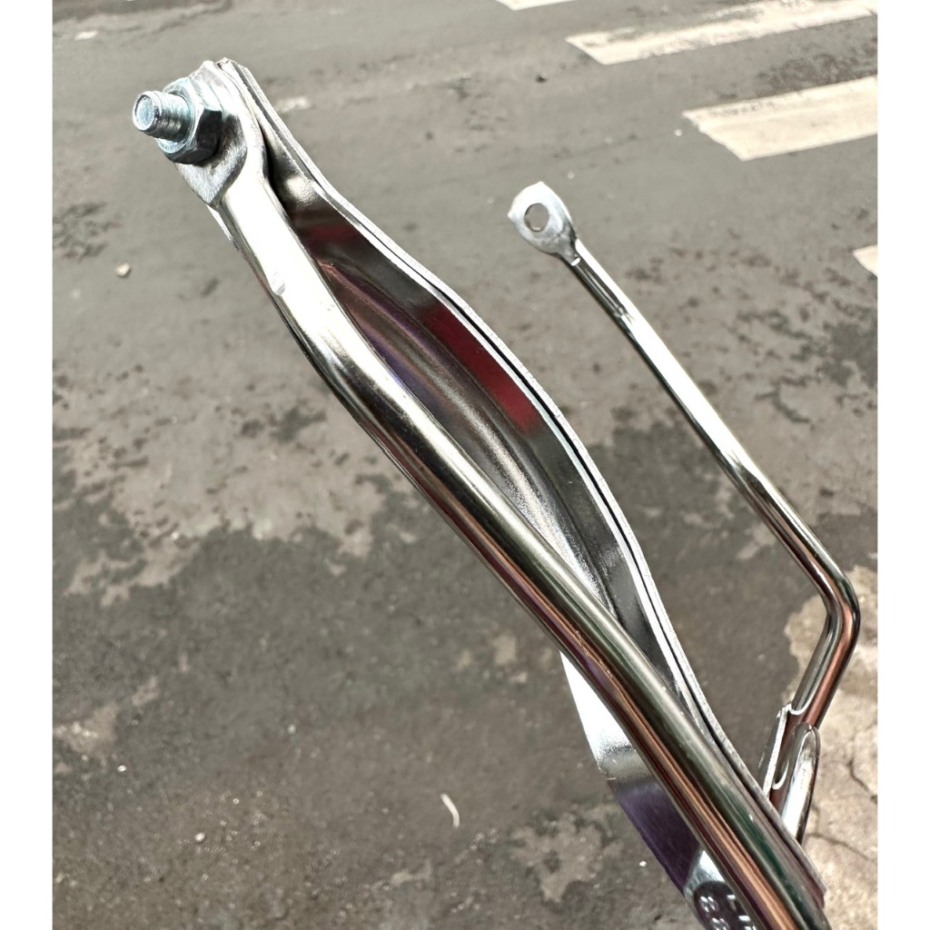 BAGA GIỮA INOX XE DREAM - CUB