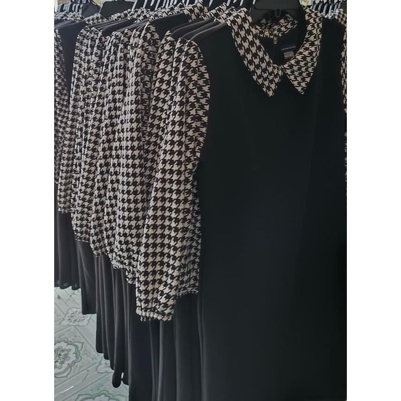 Đầm TM phối hoạ tiết tay dài thanh lịch