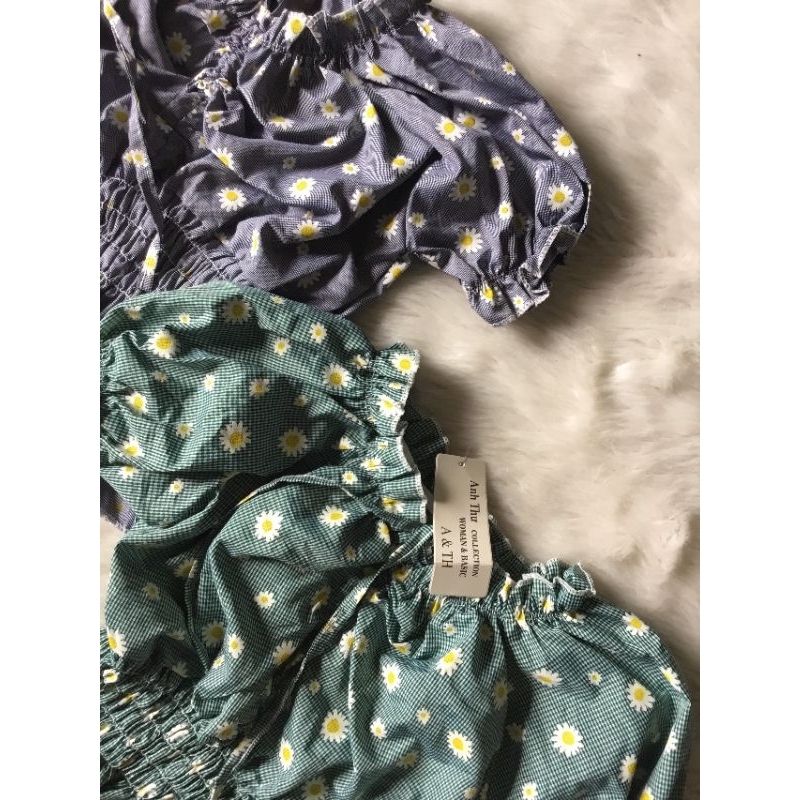 2 áo kiểu hoa nhí