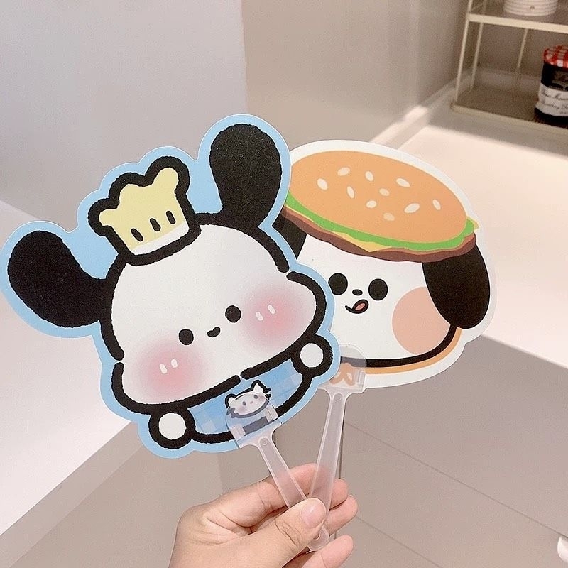 Quạt Nhựa Cầm Tay Hoạt Hình - BCorner