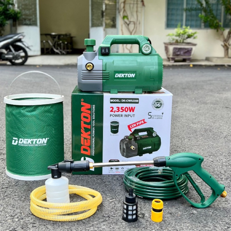 Máy Rửa Xe Dekton 2350W DK-CWR2350 Có Chỉnh Áp, Nhỏ Gọn Có Chống Giật