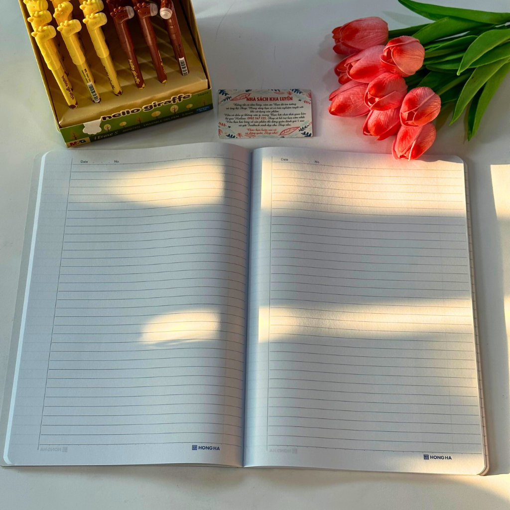 Vở kẻ ngang A4 Hồng Hà/ Maple  phù hợp học sinh, sinh viên, văn phòng- hình ngẫu nhiên