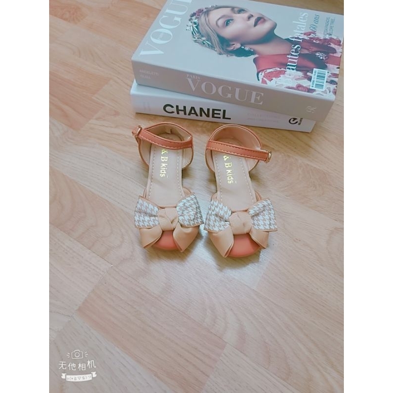 Giày nơ kẻ siêu kute