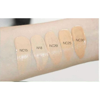 Kem nền MAC STUDI FIX FLUID Foundation SPF15