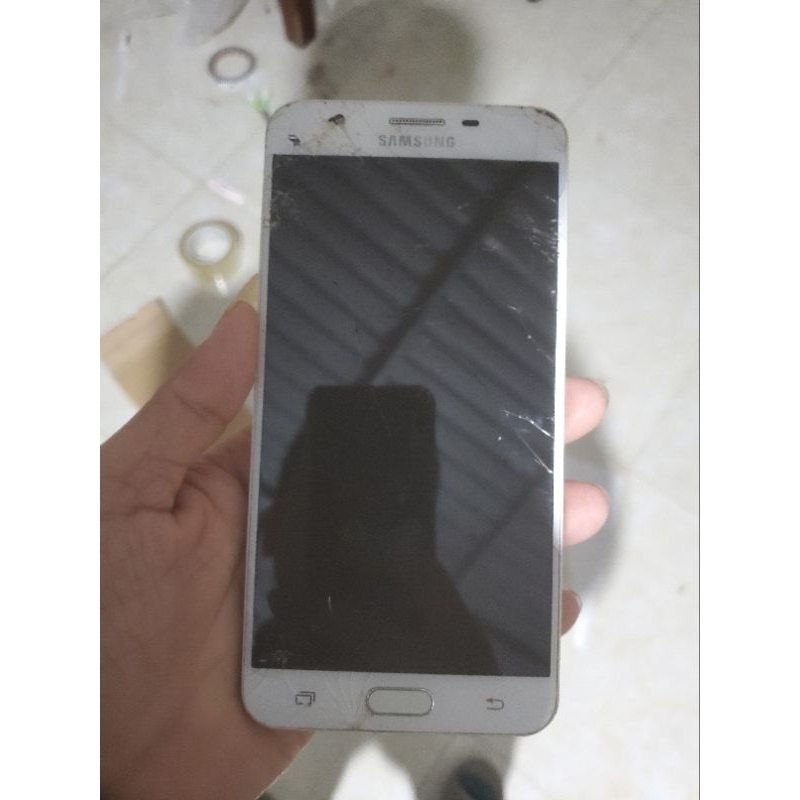 Xác sống samsung j7 prime hỏng màn hình