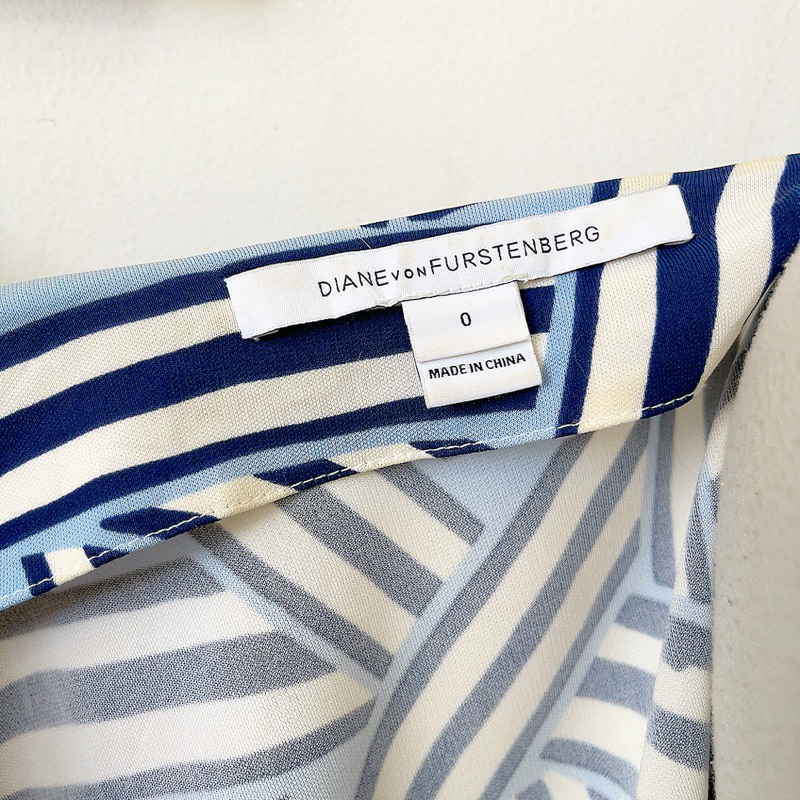 Wrap-dress xanh Diane von Furstenberg