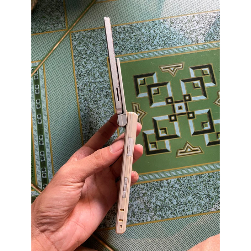 Điện thoại Softbank SH906i TV