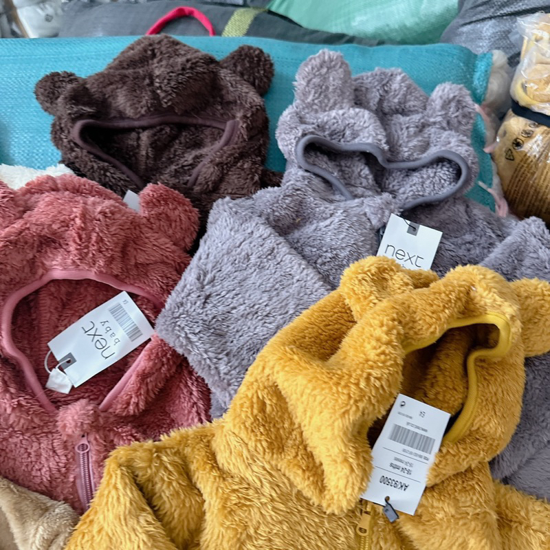 Áo khoác lông mũ thêu gấu 6 màu cho bé