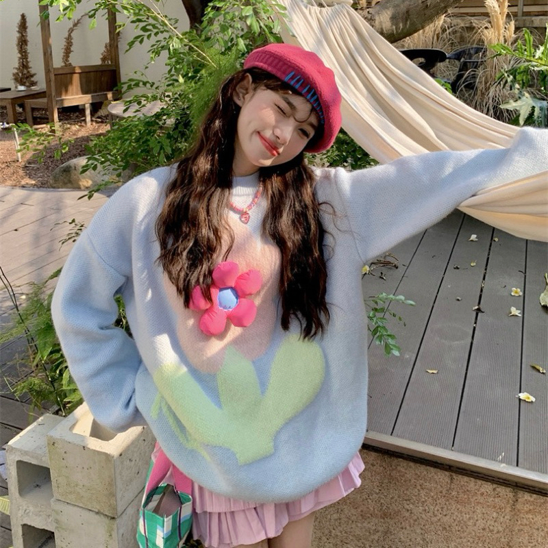 Áo len sweater cổ tròn hình bông hoa siêu xinh màu be và xanh pastel tôn da oversize dáng dấu quần ulzzang Hàn Quốc