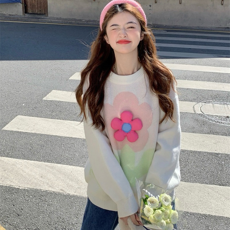 Áo len sweater cổ tròn hình bông hoa siêu xinh màu be và xanh pastel tôn da oversize dáng dấu quần ulzzang Hàn Quốc