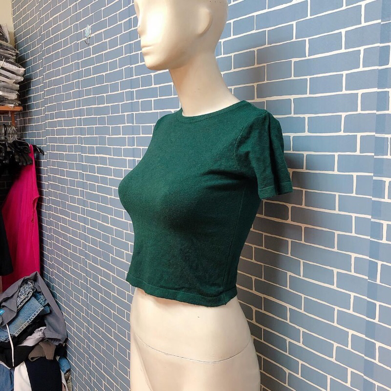 Áo len montogi xanh lá croptop