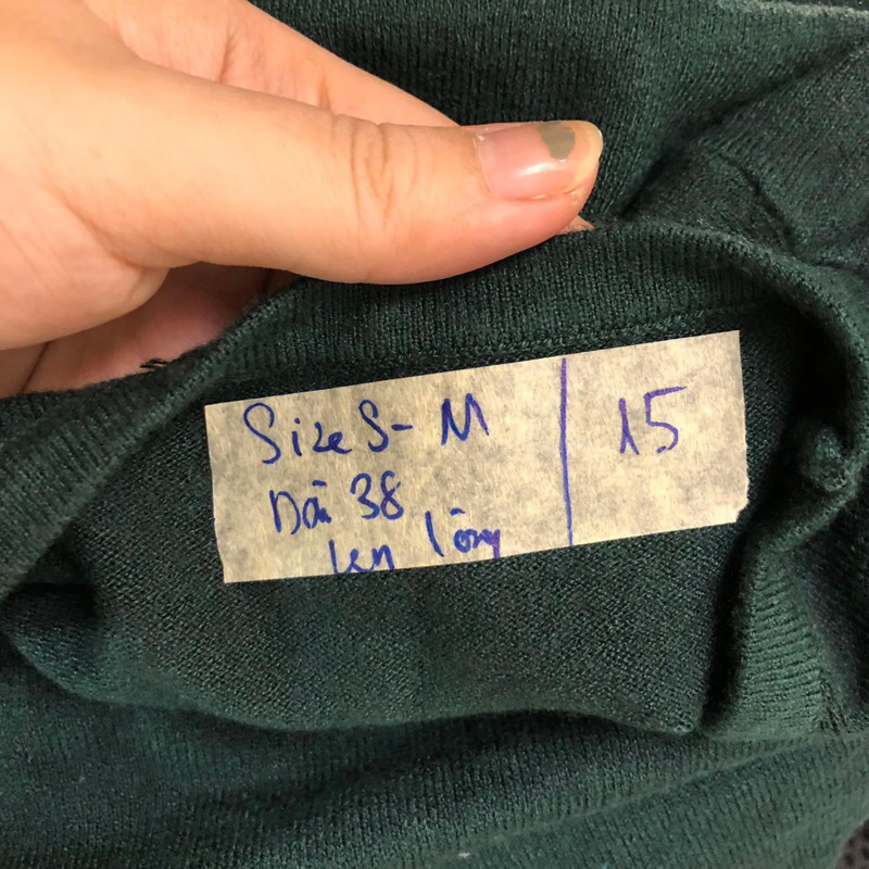 Áo len montogi xanh lá croptop