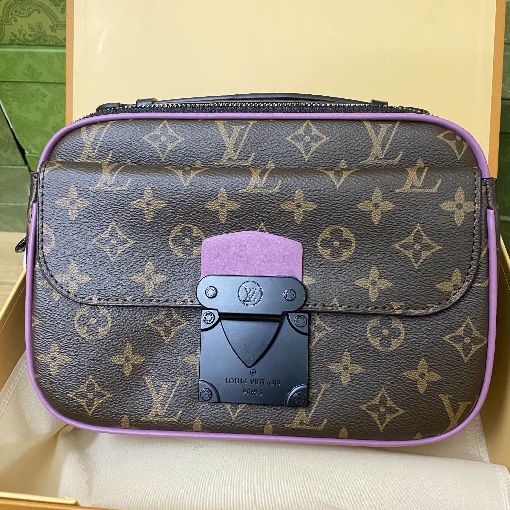 Túi nam LV - S Lock Messenger - Super Size 22