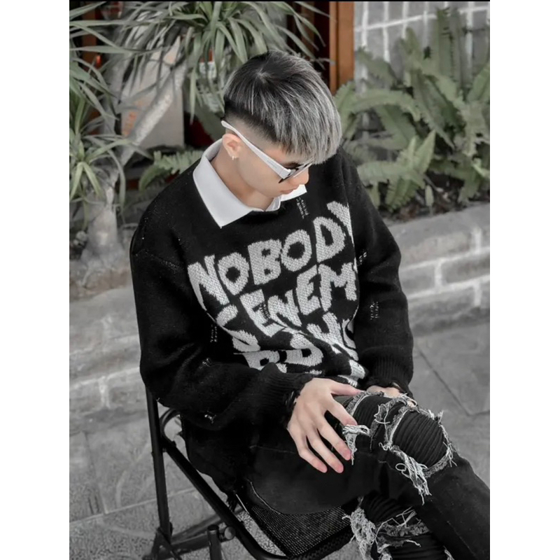 Áo khoac  len  nam  cổ ngắn boy phố rách  hàng  quảng  châu  bó thun in  chữ  hoa lá cành áo len nam 1 k