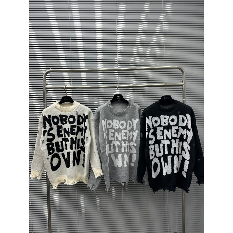 Áo khoac  len  nam  cổ ngắn boy phố rách  hàng  quảng  châu  bó thun in  chữ  hoa lá cành áo len nam 1 k