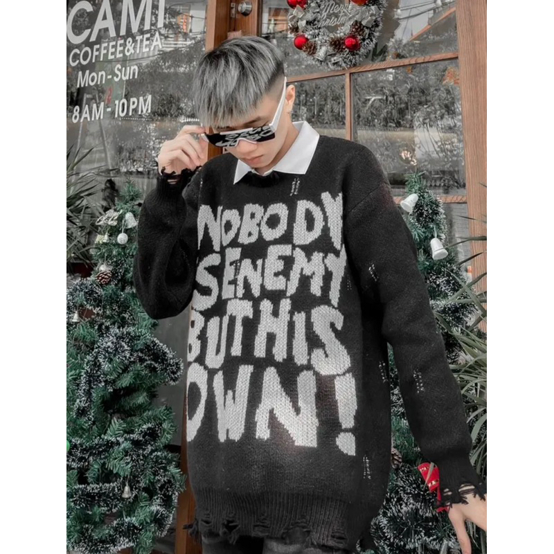 Áo khoac  len  nam  cổ ngắn boy phố rách  hàng  quảng  châu  bó thun in  chữ  hoa lá cành áo len nam 1 k