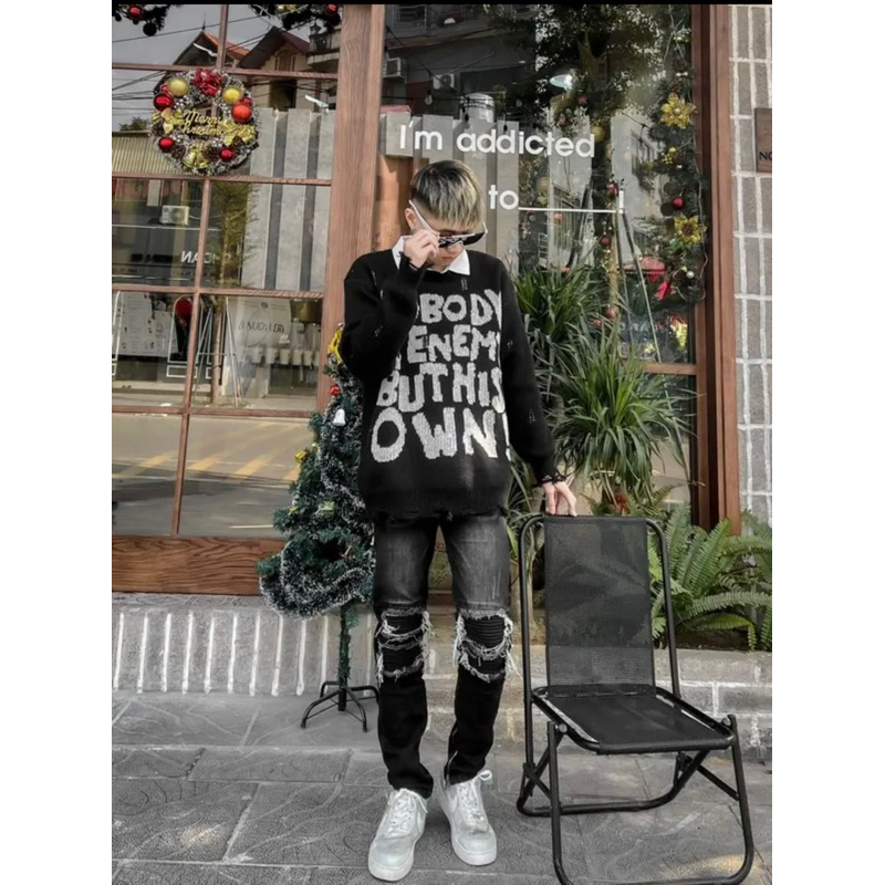 Áo khoac  len  nam  cổ ngắn boy phố rách  hàng  quảng  châu  bó thun in  chữ  hoa lá cành áo len nam 1 k