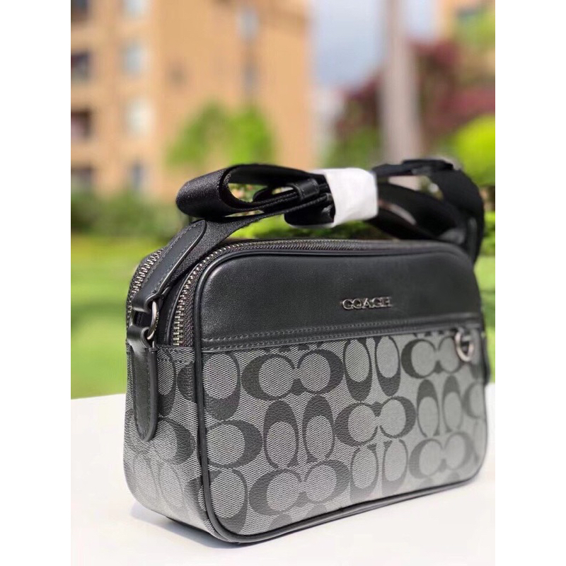 Túi nam đeo chéo Coach Graham Crossbody 2 ngăn xuất xịn