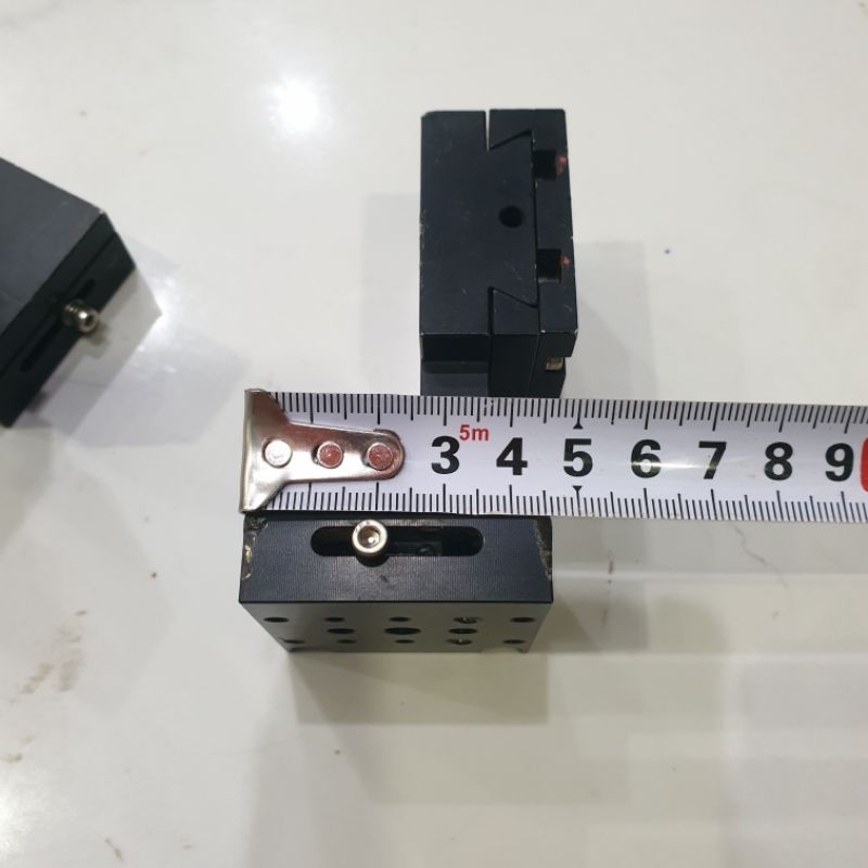 Cơ cấu trượt mang cá nhôm XZ YZ có ke vuông góc