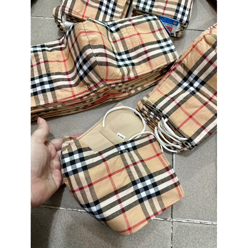 KHẨU TRANG VẢI COTTON 4 LỚP THOÁNG MÁT