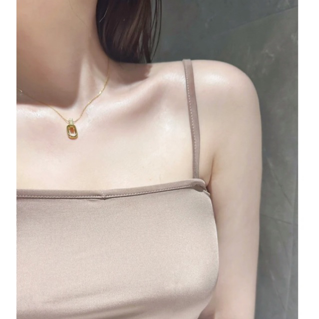 Dưỡng thể trắng da Boots Body Serum cấp ẩm, làm mềm mịn da