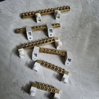 Cầu mát, cầu trung tính sử dụng trong đấu nắp tủ điện.  5-7-8-9-11-13 mắt ốc .ĐỒNG NGUYÊN KHỐI HÀNG CHẤT LƯỢNG CAO