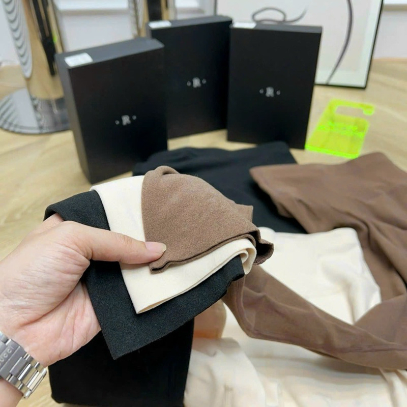 Quần legging trơn cạp cao kèm hộp sịn sò