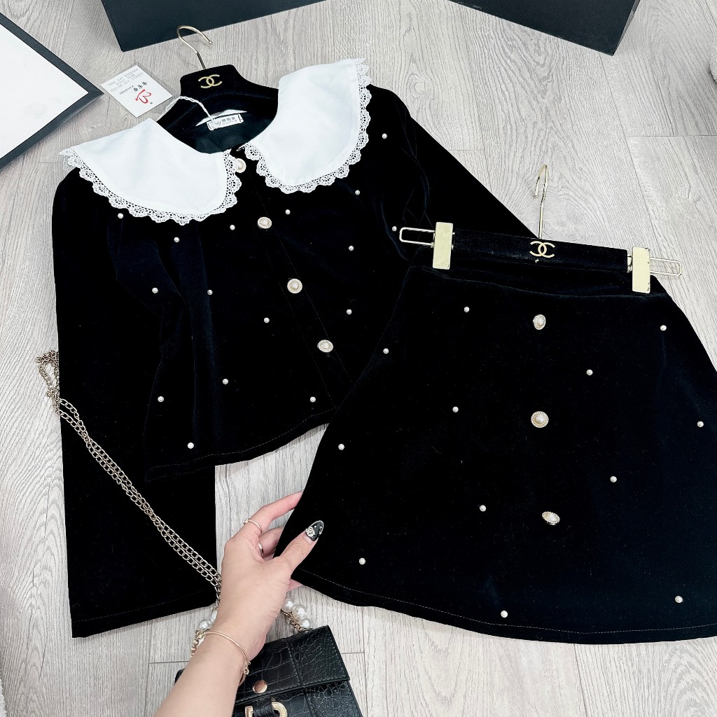 Set Bộ Đồ Nữ Áo Nhung Đính Đá Phối Cổ Bèo Đính Đá Mix Chân Váy Cúc Đá Freesize