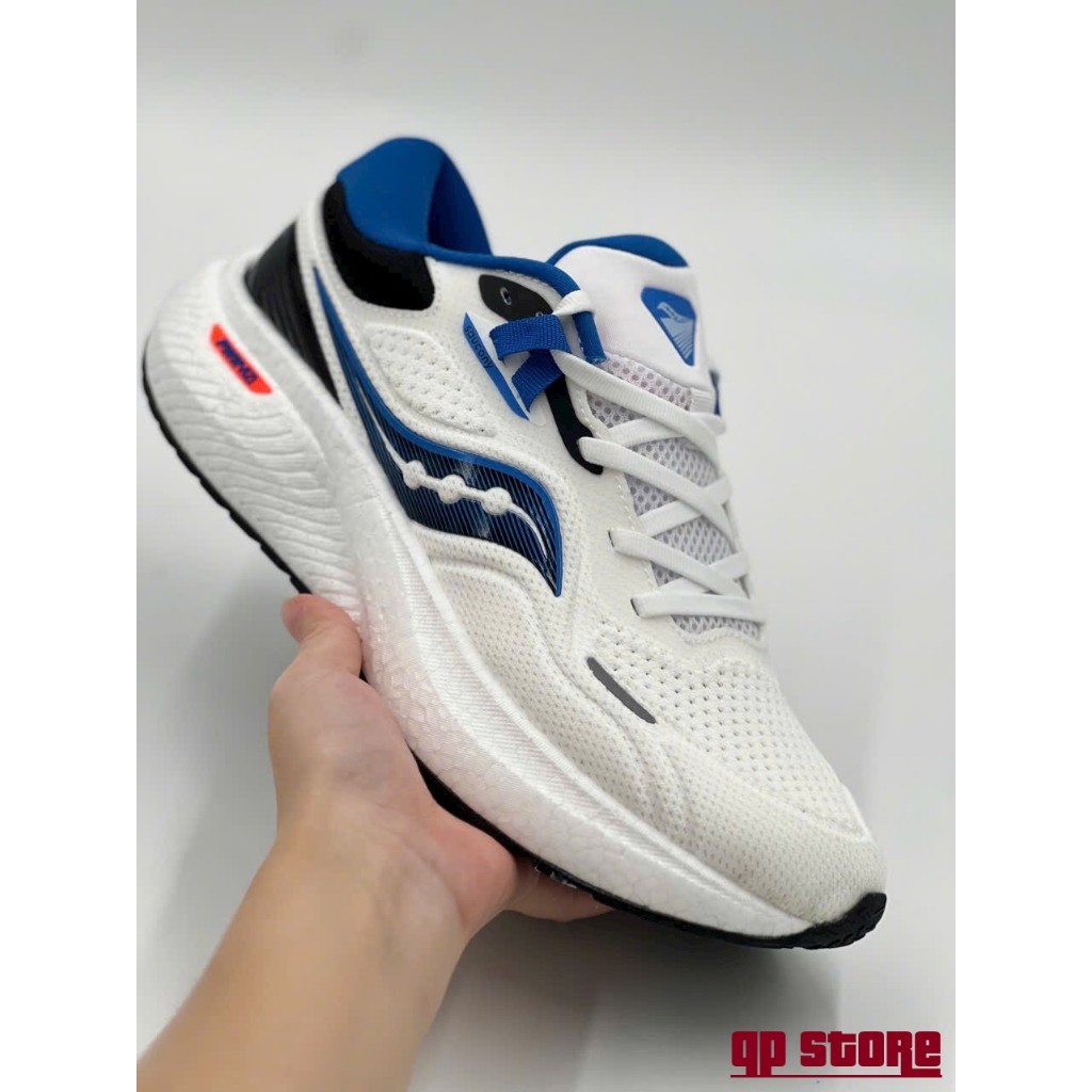 Giày Thể Thao Saucony Triumph 20