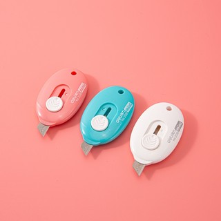Dao rọc giấy Mini Deli 2081 (1 cái)